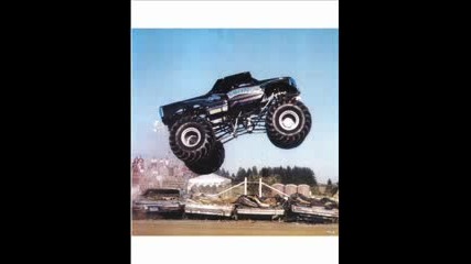 Mounster Trucks