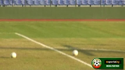 Вижте тревата на националния стадион ден преди мача с Черна гора