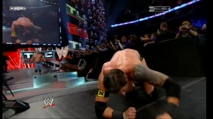 [hq] Wwe Tlc 2010: Wade Barrett Vs. John Cena {част 2/3}