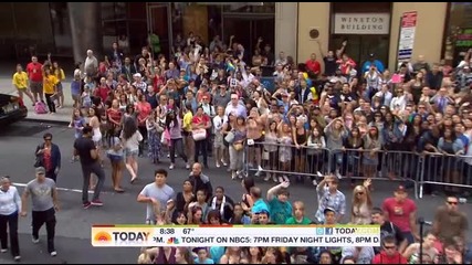 Rihanna - S & M - Live @ Today Show - 27.05.2011 ( High Quality )