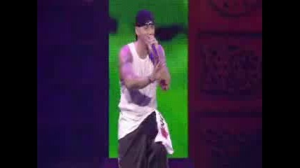 Eminem - Mockingbird(concert version)