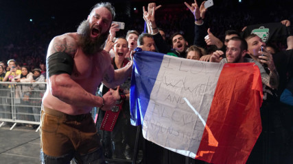 Superstars party at WWE Live in Paris