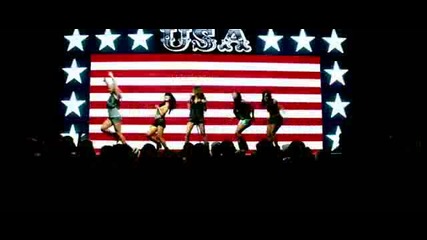Miley Cyrus - Party in the U.s.a. 