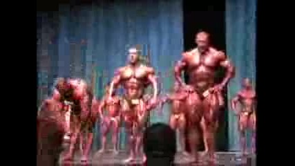 Професионални Културисти