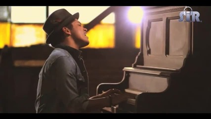 Bruno Mars vs Jennifer Lopez _ Pitbull - Just the Way you ar