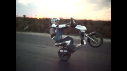 Mbk Stunt wheelie s krakata na kormiloto