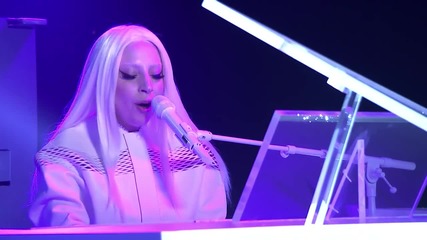 Lady Gaga - Artpop ( На живо )