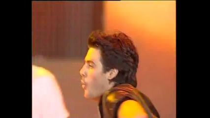 Martakis ft. Desislava - Mercy live Mad Video Music Awards