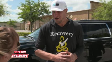 Rob Gronkowski arrives on SmackDown: WWE.com Exclusive, March 20, 2020
