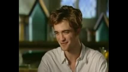 Funny Interview Moments With Robert Pattinson (4)
