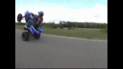 Atv Yamaha Raptor 700r Stunts