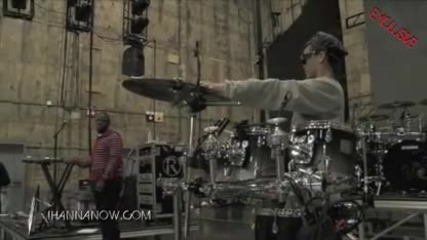 Travis Barker Teaches Rihanna How To Work The Drums 