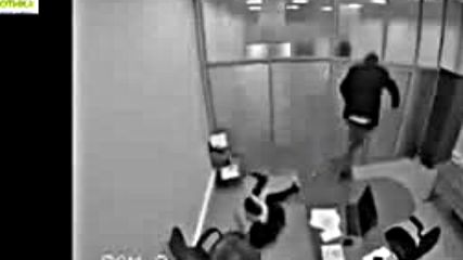 Реакция на служител току що спечелил от лотарията