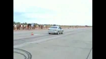 trabant 1.6 [15.9 139] vs. lexus is 200 drag race [1 4 mile]