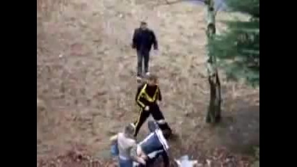 Никога не закачай жена на боксьор!