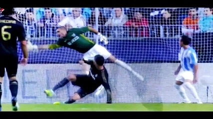 Cristiano Ronaldo vs Neymar Da Silva and Lionel Messi - New Year Battle 2012 by Eltv