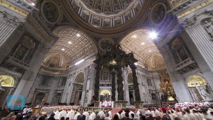Pope Tells Catholics at Easter Vigil: Seek Truth, Beauty and Love