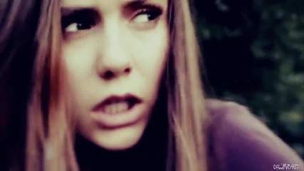 The Vampire Diaries - Scary Town
