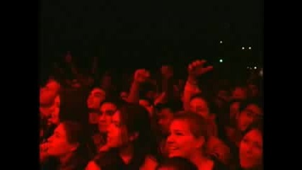 Trapt , These Walls - Live On Tour