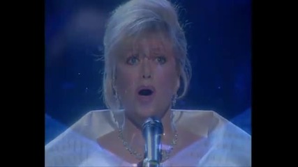 Elaine Paige ~ Dont Cry For Me Argentina (london 1998)