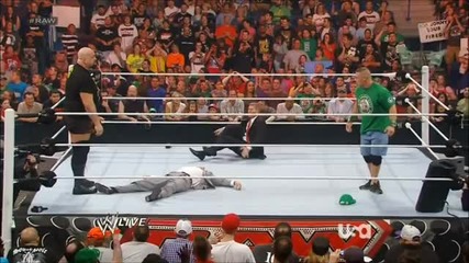 Грамадата нокаутирва Vince Mcmahon - Wwe Raw 6/11/12