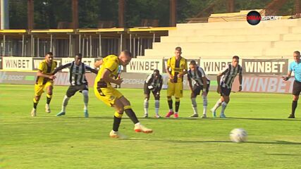 Martin Sekulić with a Penalty Shot vs. PFC Lokomotiv Plovdiv