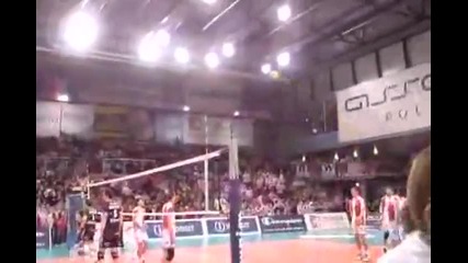 Загрявка преди мач на Resovia и Trentino