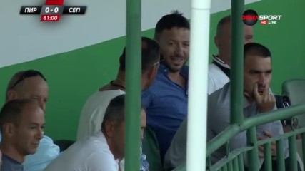 Шефовете на Септември София следят изкъсо отбора