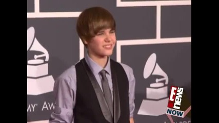 Justin Bieber Hits the Waves 