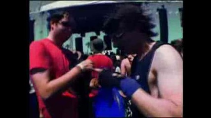 Red Hot Chili Peppers - Universally Speaking