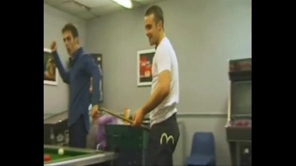 Robbie Williams - Handsome Man 