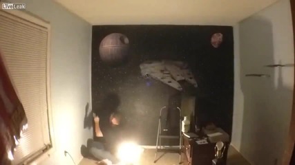Страхотен подарък! Родители преобразяват стаята на синът си в стил ''star Wars''