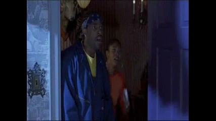 Да победиш дроогата :d (scary movie 2) 