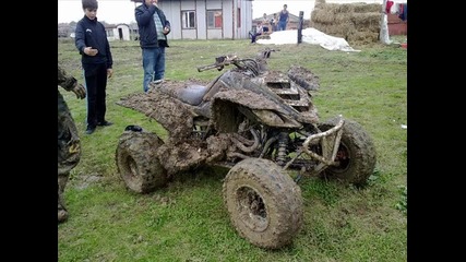 lada vs hummer