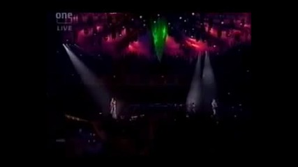 !най - големите! Spice Girls - Who Do U Think U Are? ( Live in London Christmas in Spice World Tour) 