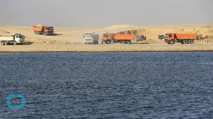 Egypt President Orders Issuing of New Bonds to Generate Funds for Developing Suez Canal Zone