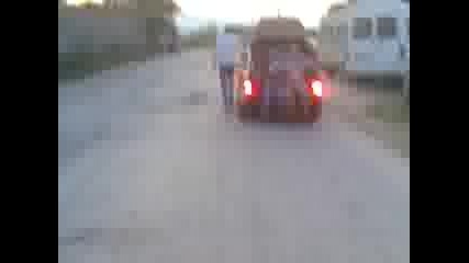 kr si vodi magareto 
