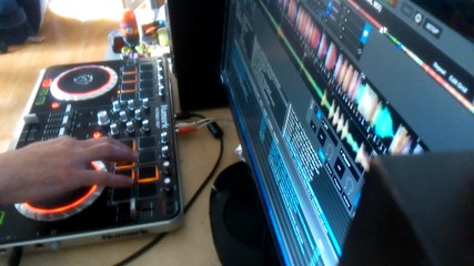 Микс Numark mixtrack pro 2
