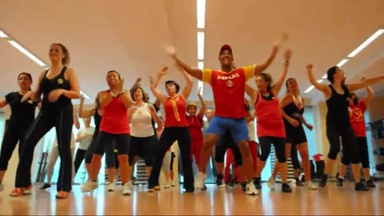 Zumba - Shakira - Waka Waka