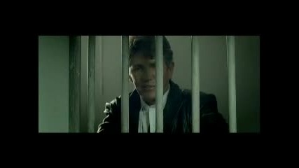 Akon - Smack That (video) (1)