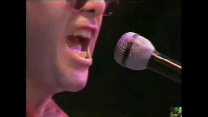 Elton John - Im Still Standing [live].avi