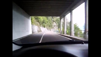 3 minutes of driving at Lake Garda