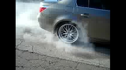 Bmw E60 530i Burn Out 