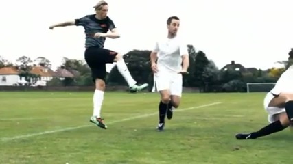 Fernando Torres Говори За Новите Nike Total Accuracy *hd* 