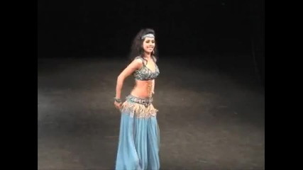 Jalila - танцьорка на ориенталски танци