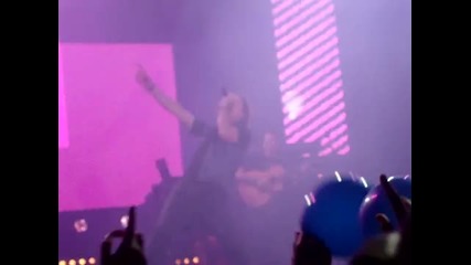 David Bisbal - Sin Mirar Atras y Esclavo de Sus Besos - Palau Sant Jordi - Barcelona 18.06.10 