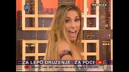 Rada Manojlovic - Nije meni - Utorkom u 8 - (TV DM Sat 12.11.2013.)