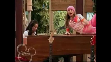 Miley Cyrus & Ashley Tisdale