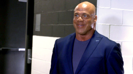 A "celebrated Superstar" comes to Raw tonight: WWE.com Exclusive, Aug. 21, 2017