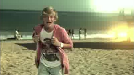 Cody Simpson - iyiyi ft. Flo Rida [official Video]